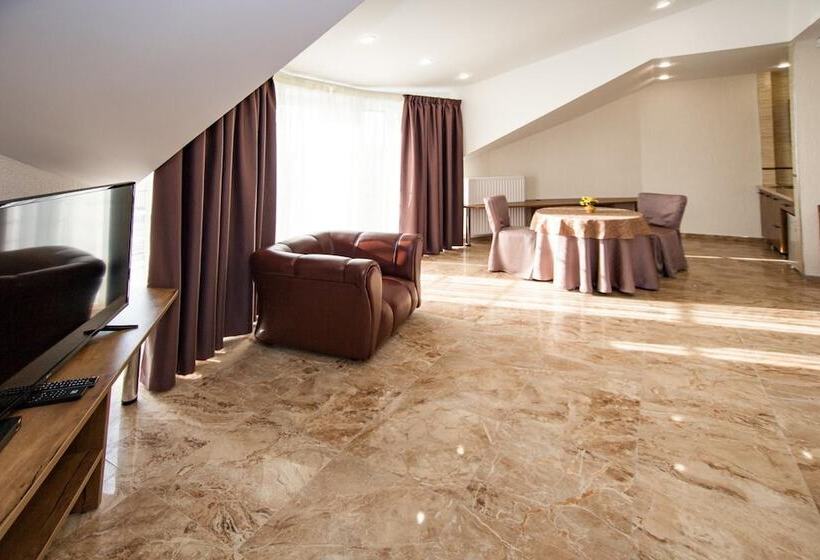 בית מלון כפרי Regatta