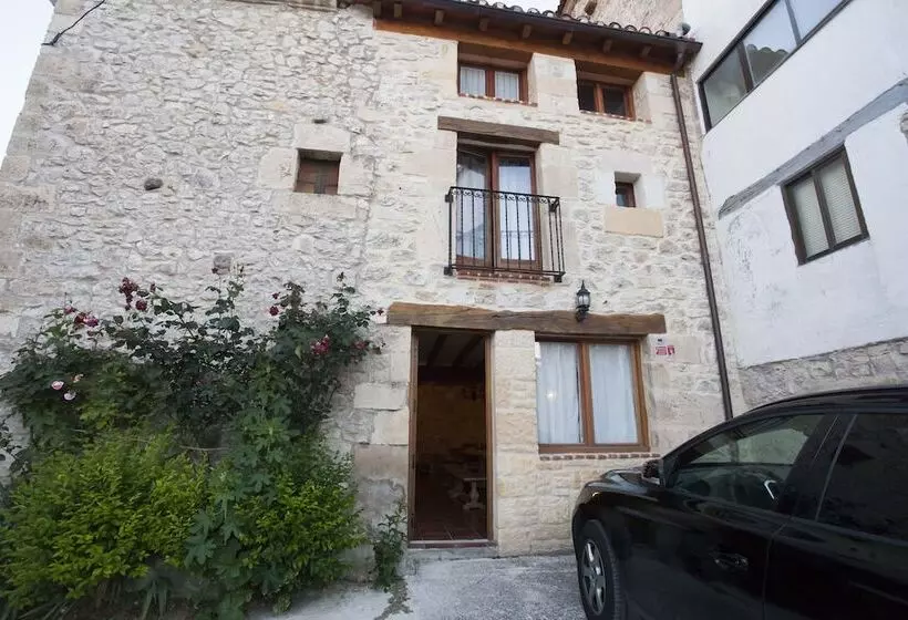 Hotelli Rural La Torre De Bisjueces