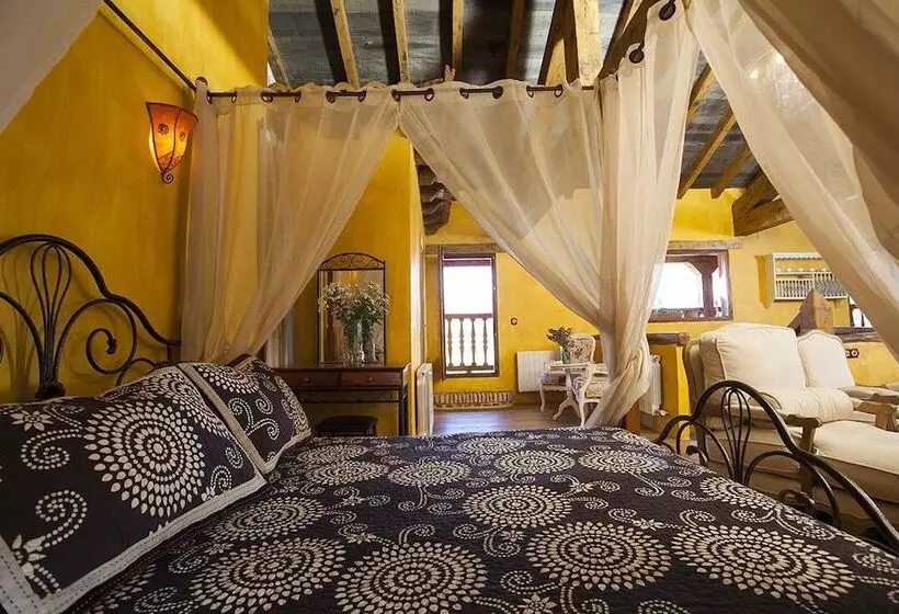 Hotelli Rural La Torre De Bisjueces