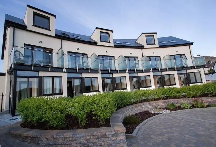 Hotelli Strandhill Lodge And Suites Boutique