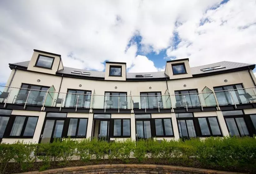 Hotelli Strandhill Lodge And Suites Boutique