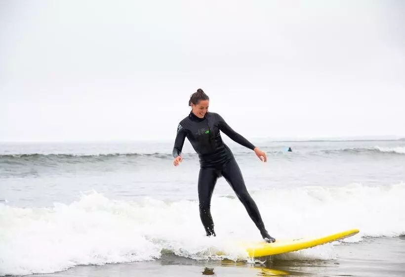 Hotelli Strandhill Lodge And Suites Boutique