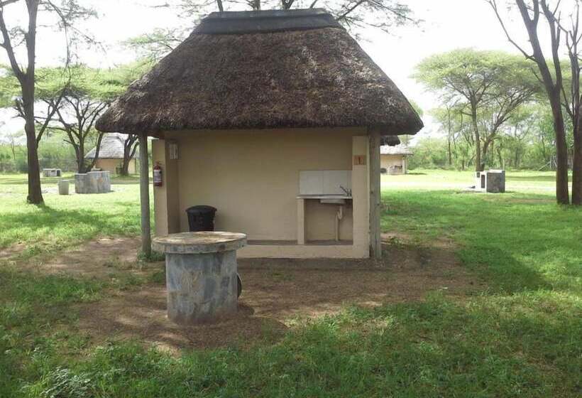 هتل The Big 5 Chobe Lodge