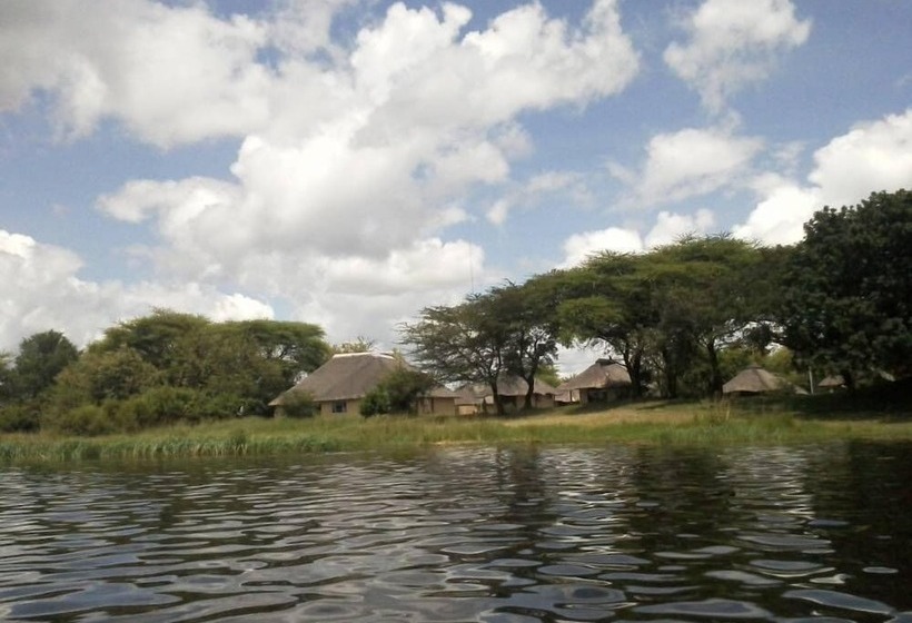 هتل The Big 5 Chobe Lodge