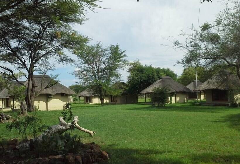 هتل The Big 5 Chobe Lodge