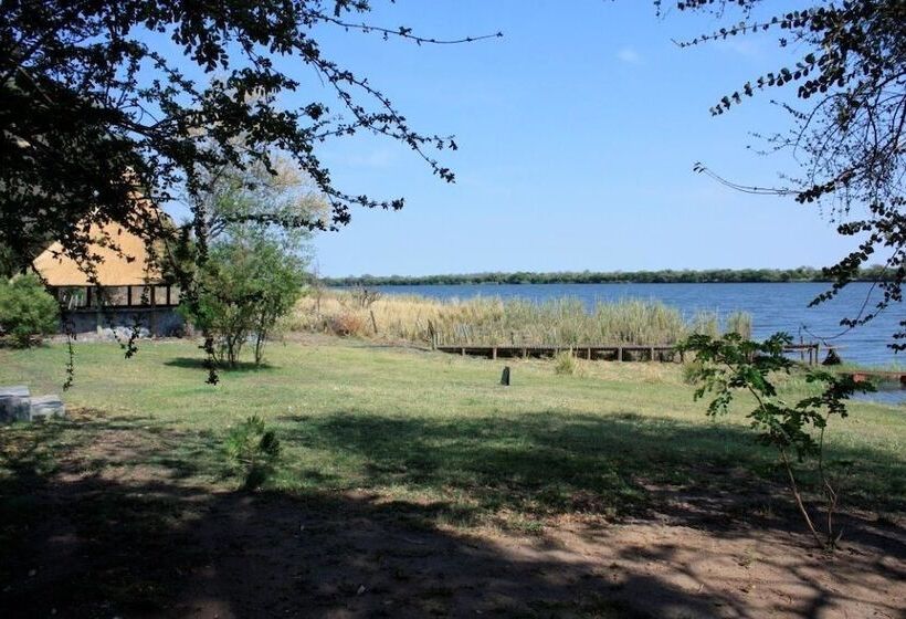 هتل The Big 5 Chobe Lodge