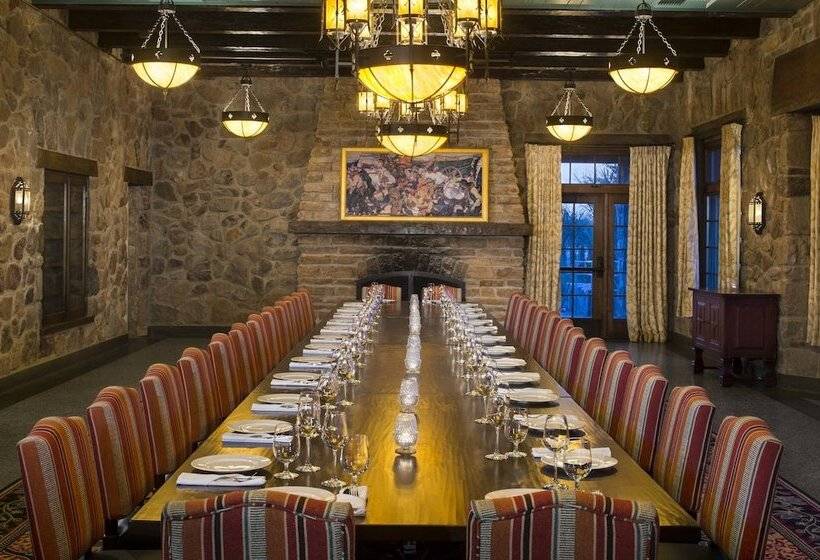 酒店 The Inn at Death Valley