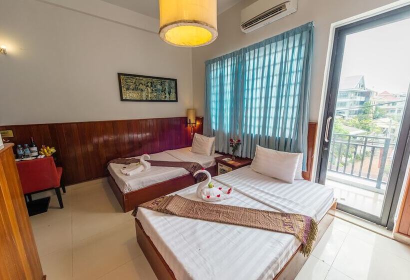 Hotel Travellerhome Angkor