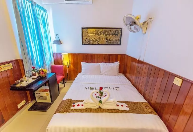 هتل Travellerhome Angkor