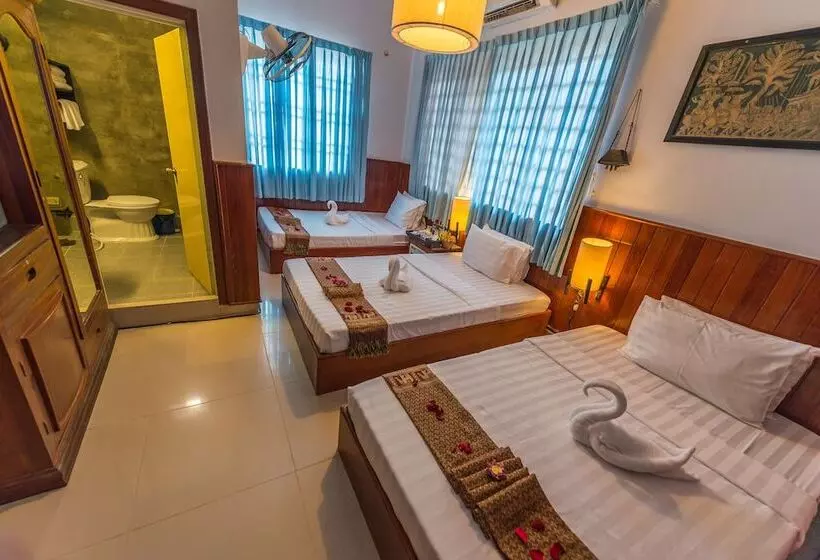 هتل Travellerhome Angkor