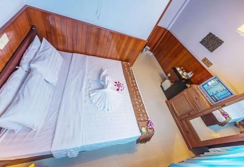 هتل Travellerhome Angkor