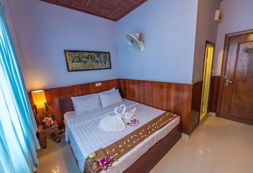 هتل Travellerhome Angkor