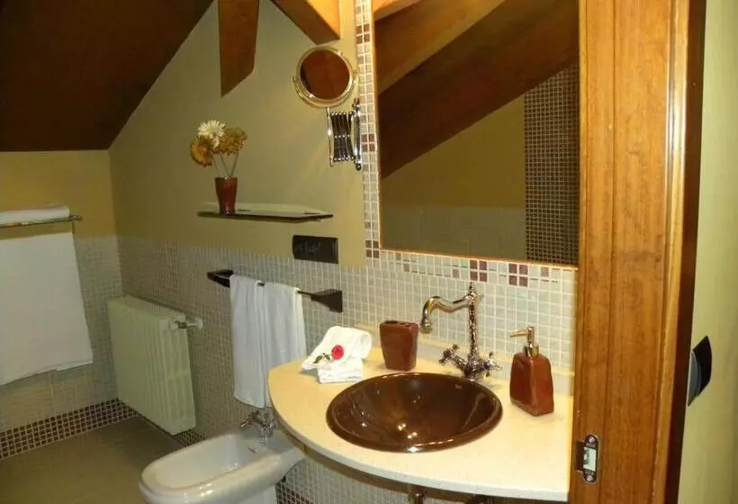 Hotelli Valle Del Silencio