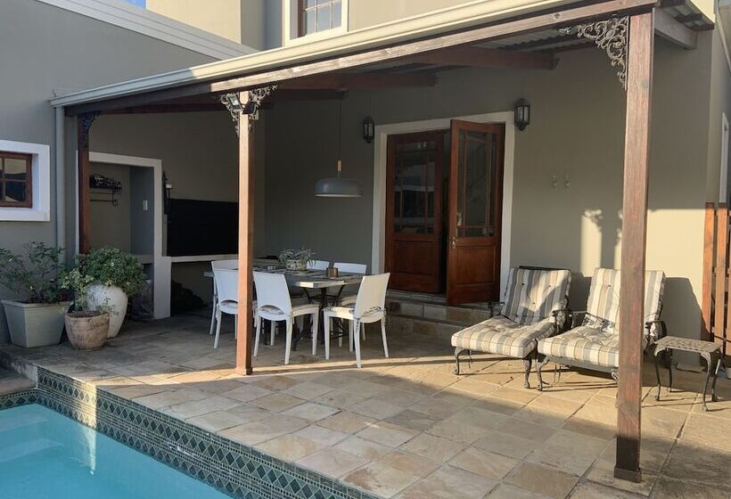 La Gratitude Guest House