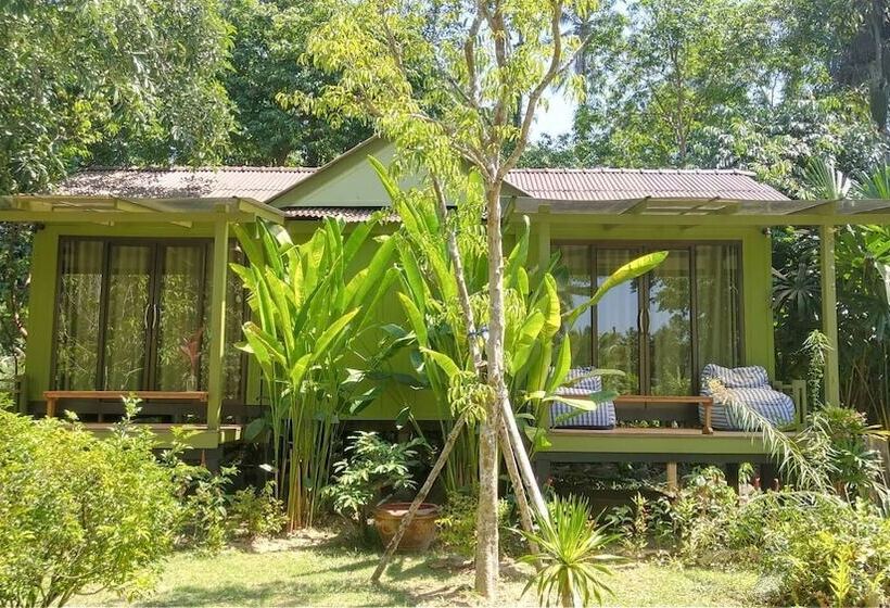 Pensão Baan Bua Cottage Sha Extra Plus B5510