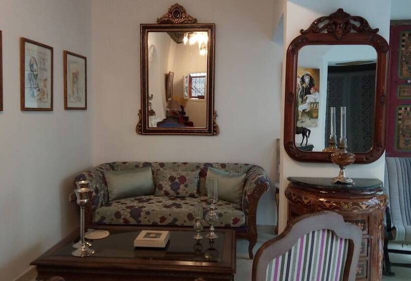 پانسیون El Patio Courtyard House