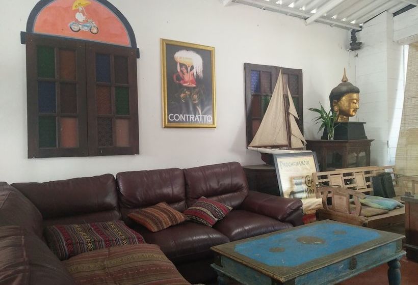 膳宿费 The Pai Pub