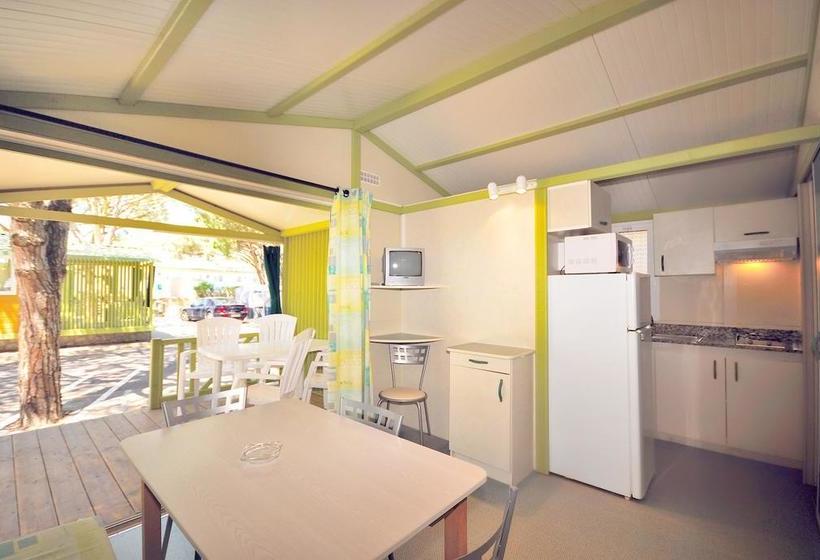 إقامة Bungalows Camping Caños De Meca