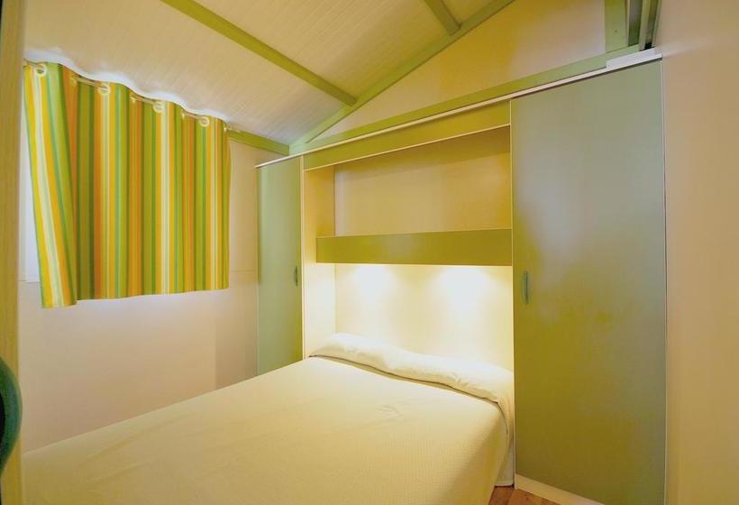 إقامة Bungalows Camping Caños De Meca