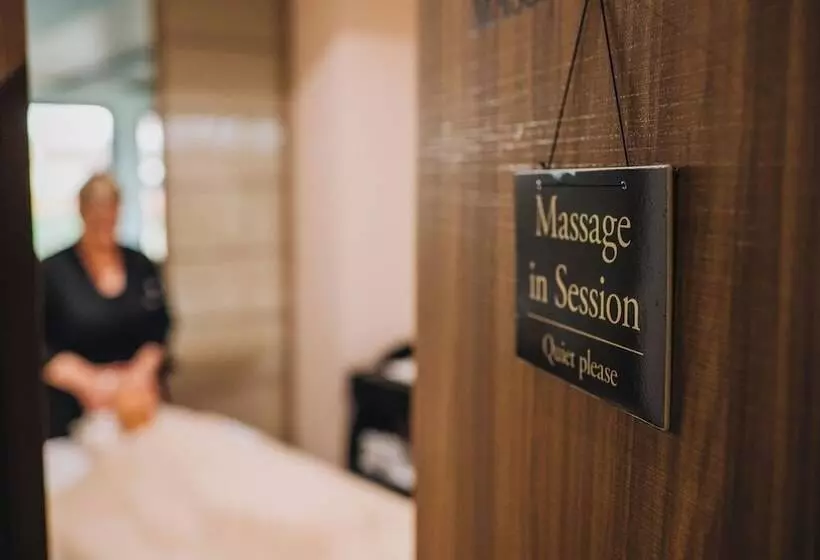 تختخواب و صبحانه San Servolo Wellness Resort   Adults Only