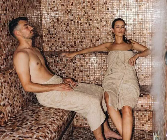 تختخواب و صبحانه San Servolo Wellness Resort   Adults Only