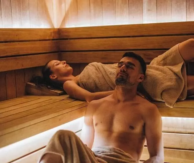 تختخواب و صبحانه San Servolo Wellness Resort   Adults Only