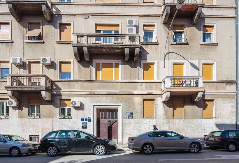 ベッドアンドブレックファースト Vip Rooms