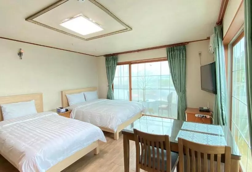Billions Motel
