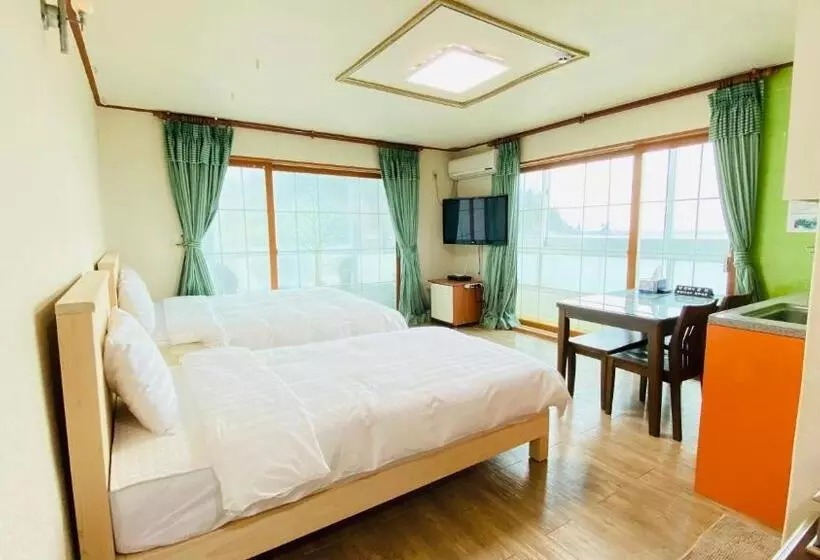 Billions Motel
