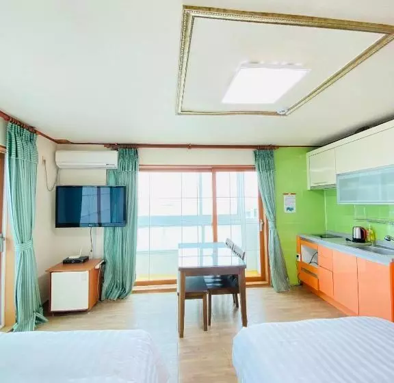 Billions Motel