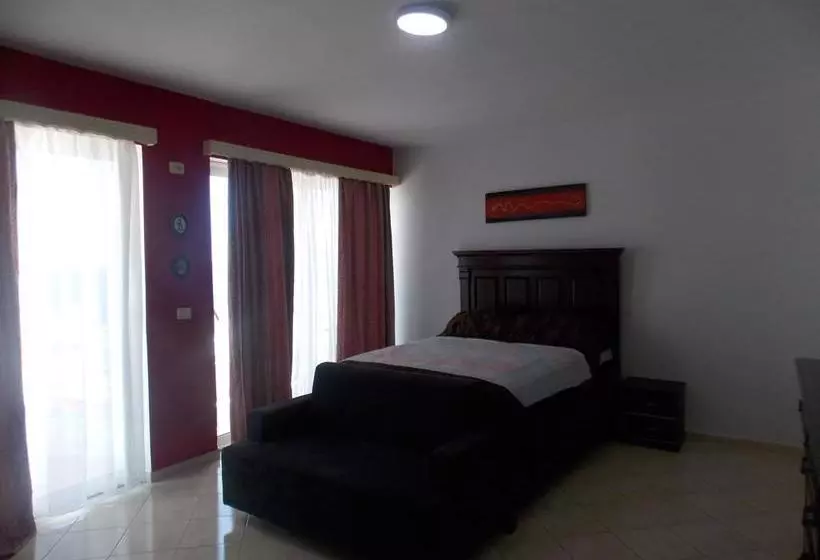 Hotel Damian Saranda