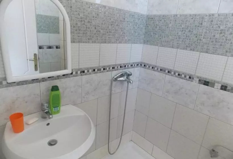 Hotel Damian Saranda