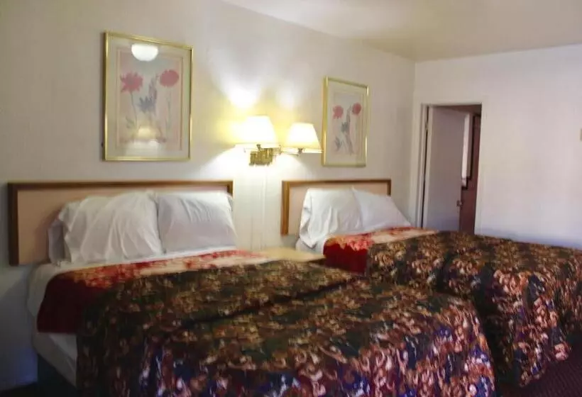 هتل Economy Inn
