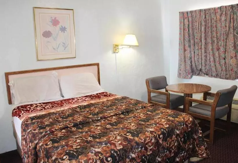 هتل Economy Inn