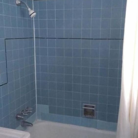 فندق Economy Inn