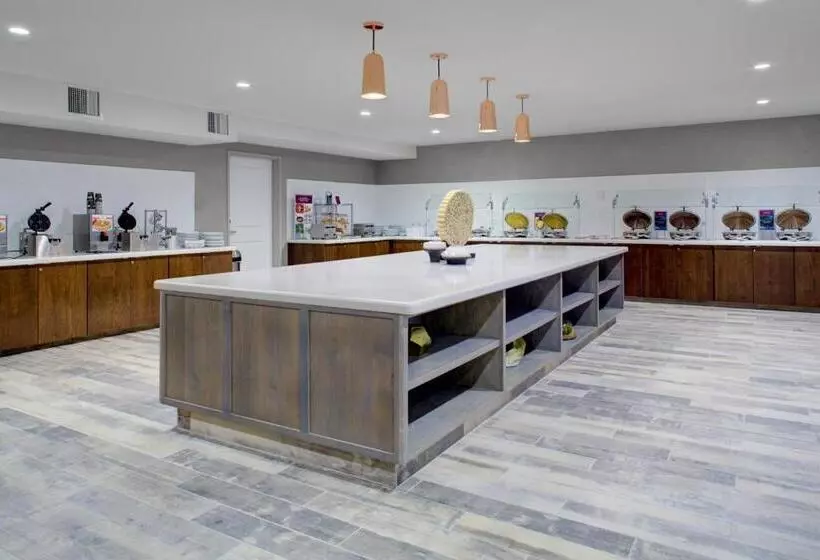 Hotelli Fairfield Inn & Suites Boulder Broomfield Interlocken