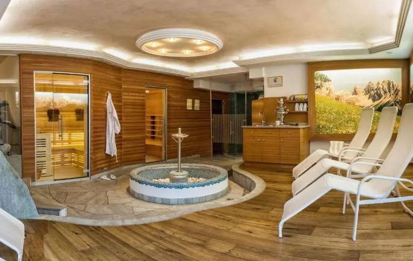 Hotelli Garni Aghel