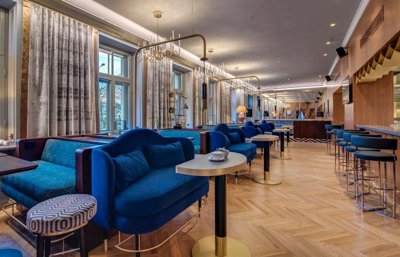 Grand Poet Hotel And Spa By Semarah