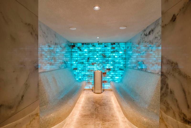 Grand Poet Hotel And Spa By Semarah