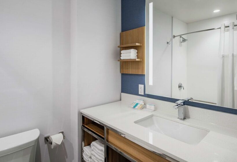 هتل Hilton Garden Inn Winnipeg South