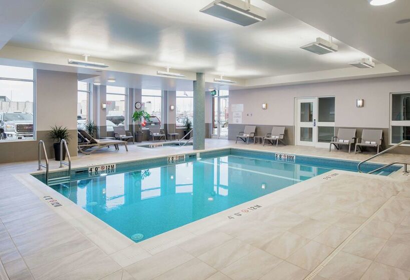 هتل Hilton Garden Inn Winnipeg South