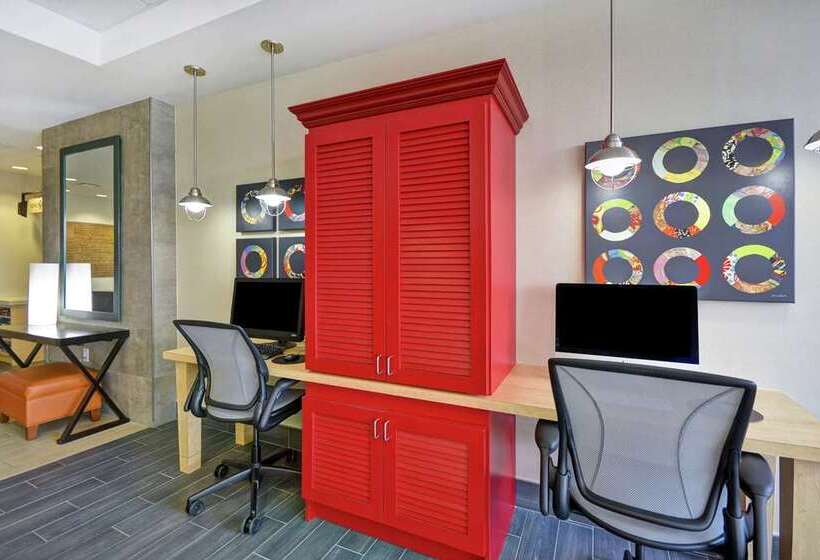 هتل Home2 Suites By Hilton Brownsville