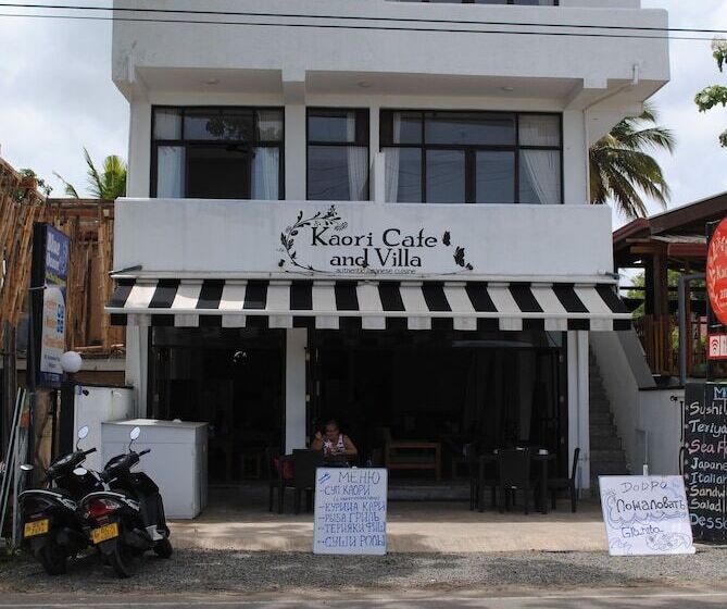 Отель Kaori Cafe And Villa