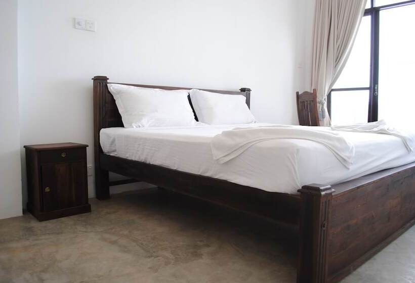 Отель Kaori Cafe And Villa