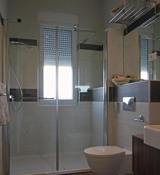 فندق Rooms Villa Oasiss