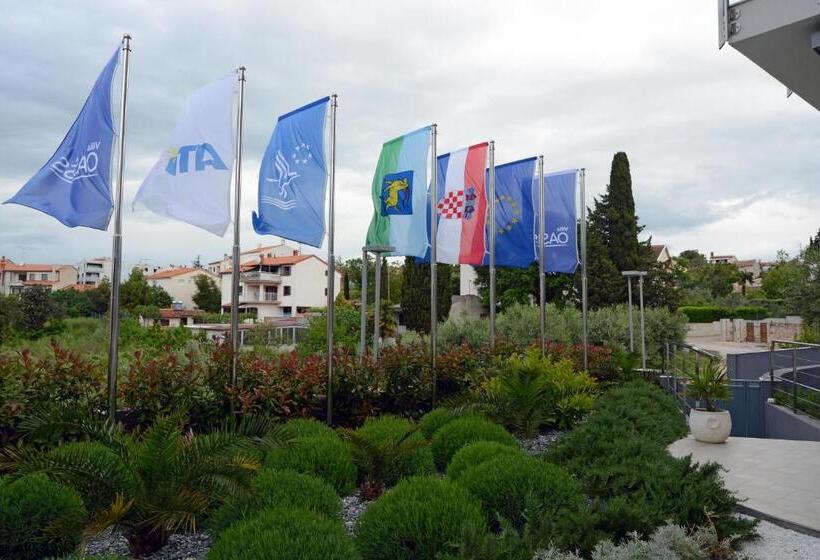 فندق Rooms Villa Oasiss