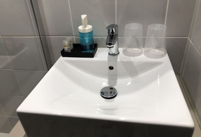 בית מלון כפרי Hôtel Saint Roch Montpellier