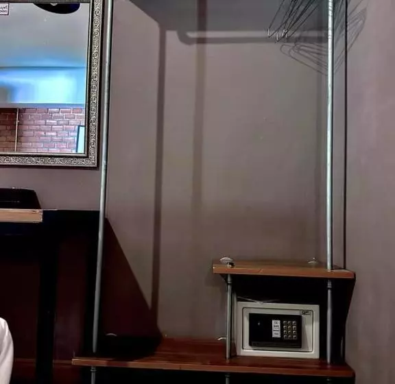 ホテル The Old Inn