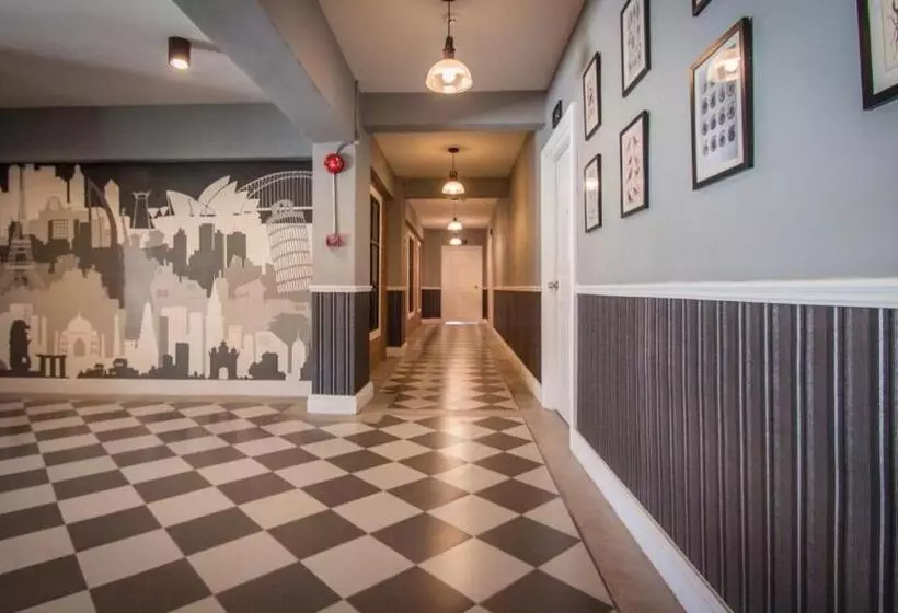 ホテル The Old Inn