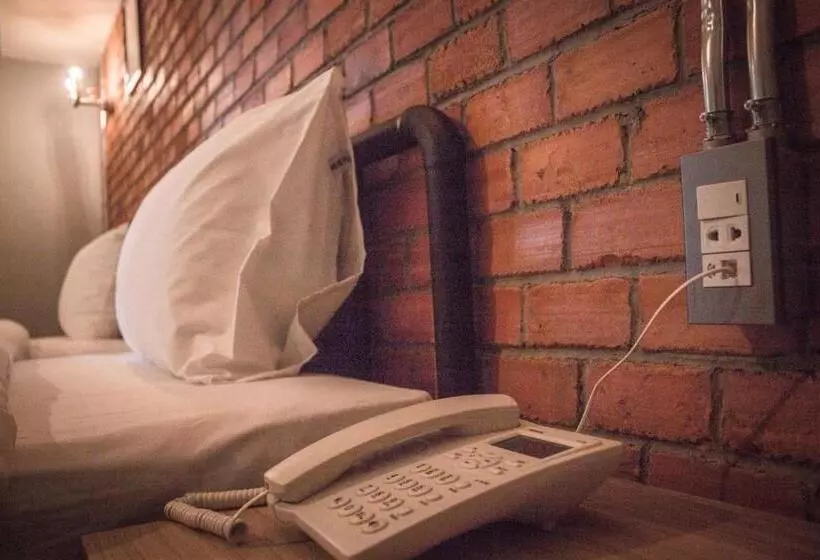 ホテル The Old Inn